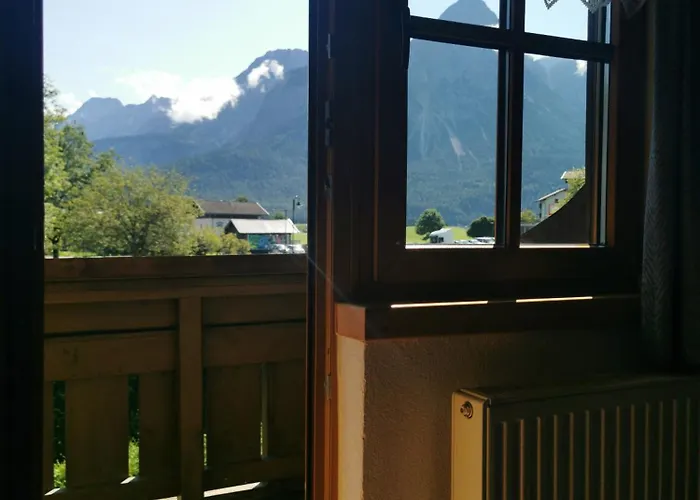 Haus Bergmassiv Lermoos